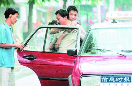 星空体育APP网站_中超联赛年度最佳评奖昨日启动 郑智停赛过多无缘最佳(图1) 星空体育app下载