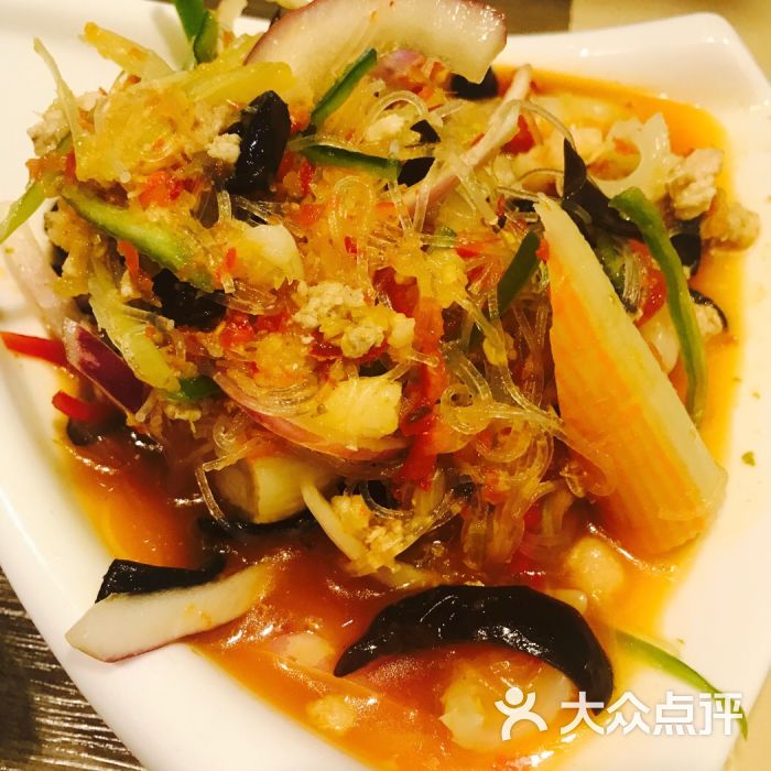 星空体育APP网站|甘肃消防地震救援演练:重兵集结麻家寺 实战锤炼风雨中(图4) 星空体育APP网站