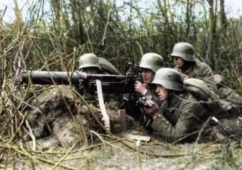 星空体育APP网站_
二战德军最有效率的队伍体例“战斗群”到底是什么?(图6)