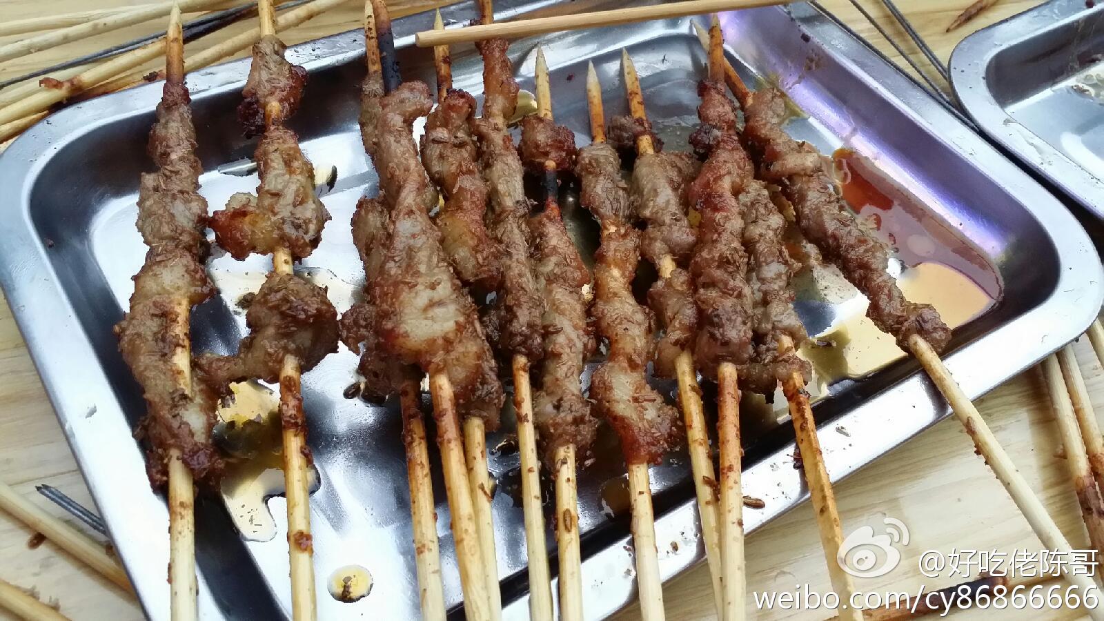 上港申花德比战前呼吁球迷文明观赛 西媒:中超德比战前的躁动-星空体育APP(图3) 星空体育APP