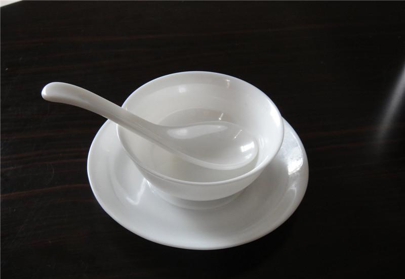 上港申花德比战前呼吁球迷文明观赛 西媒:中超德比战前的躁动-星空体育APP(图2) 星空体育APP