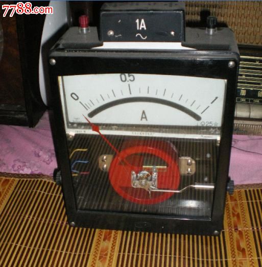 快速路上皮卡起火 消防扑灭滚滚浓烟_星空体育app下载(图1) 星空体育app下载