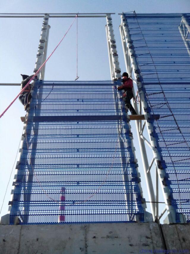 穿消防服登云梯车 重庆这群娃娃“萌翻”了消防队-星空体育APP(图1) 星空体育APP网站