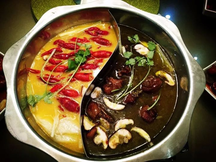 星空体育app下载-美国小伙沉迷吃鸡冷落女友 竟被女友用武士刀刺伤(图1) 星空体育APP网站