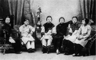 吴忠消防夜查公众场所除火患 筑牢安全防护网:星空体育APP(图2) 星空体育APP网站